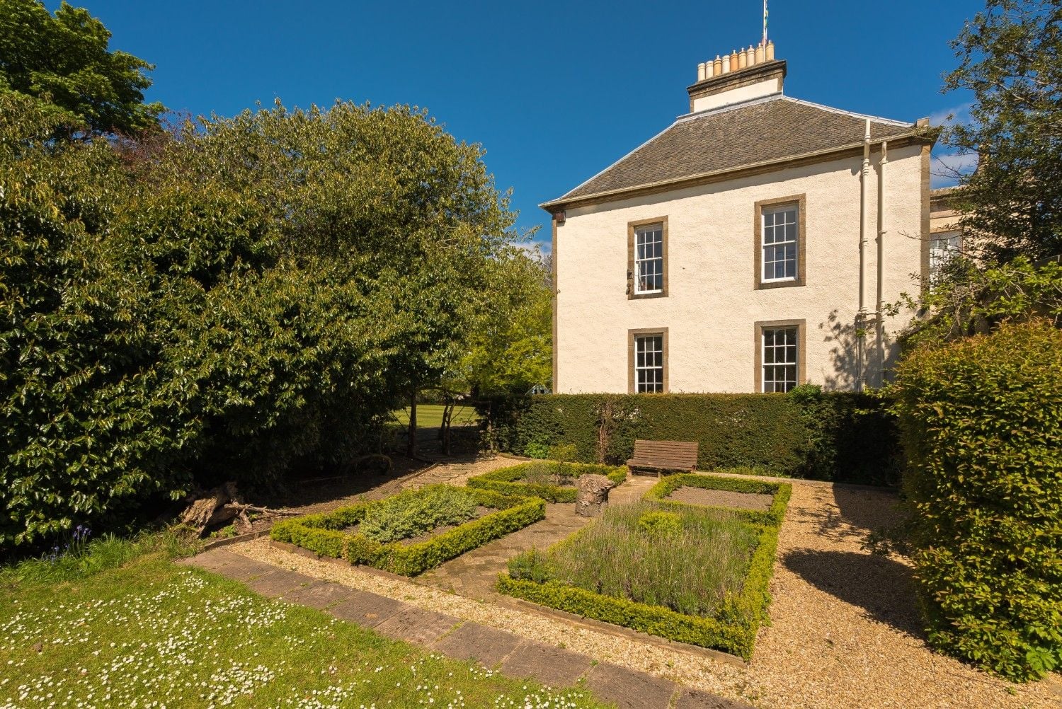 The Royal Grove for 24 guests image 4